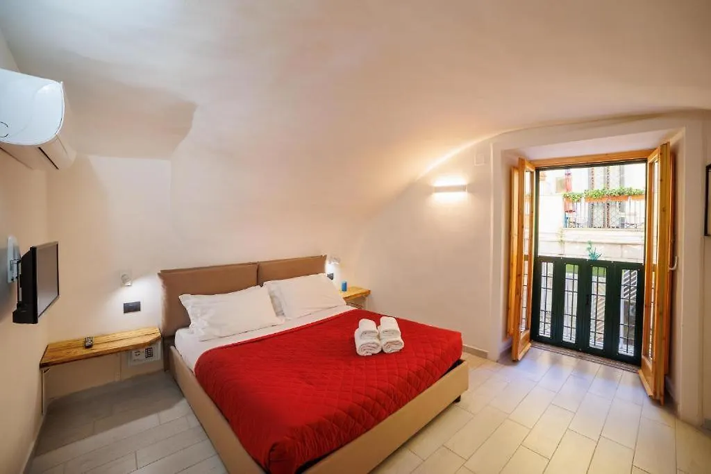 Legnosuites 3 Rooms 3 Bathrooms Group And Family By Houseinnaples-1